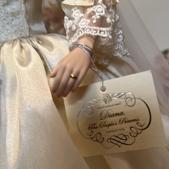 Franklin Mint Princess Diana. The People’s Queen of Hearts. - Picture 9 of 15